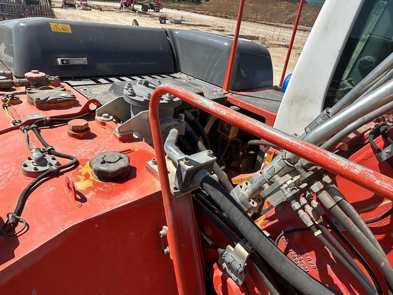 Ekskavator Liebherr R924 LC: gambar 18