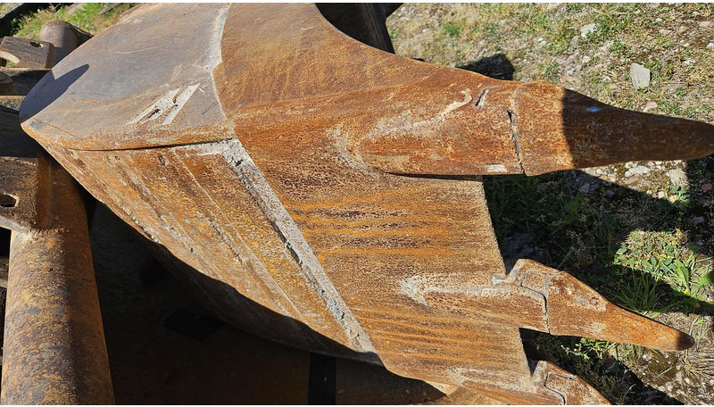 Mecalac 12MXT - Ember ekskavator: gambar 4 Mecalac 12MXT - Ember ekskavator: gambar 4