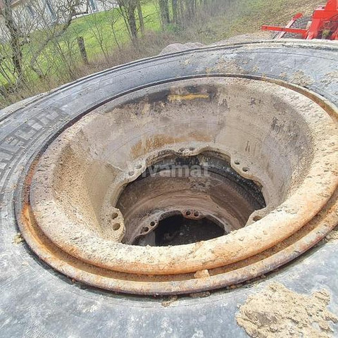 Michelin 18.00R33 - Roda/ Ban: gambar 2 Michelin 18.00R33 - Roda/ Ban: gambar 2