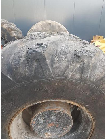 Michelin 18R19.5XF - Roda/ Ban: gambar 5 Michelin 18R19.5XF - Roda/ Ban: gambar 5