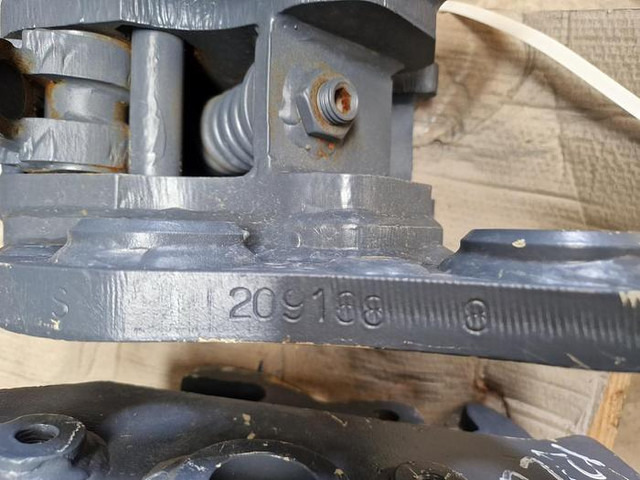 Kubota U27 - Peralatan konstruksi: gambar 4 Kubota U27 - Peralatan konstruksi: gambar 4