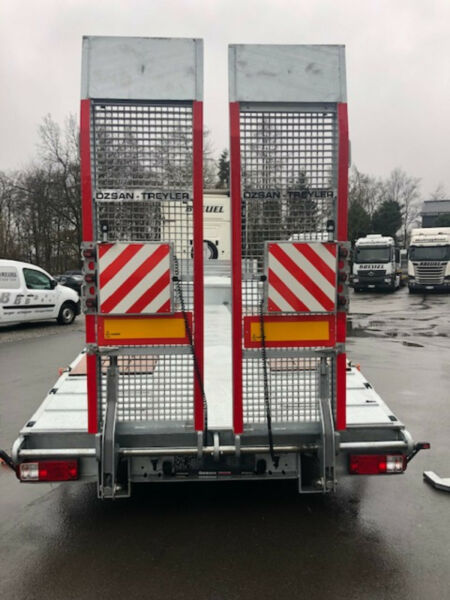 2 Axle Lowloader - Semi-trailer low bed: gambar 4 2 Axle Lowloader - Semi-trailer low bed: gambar 4