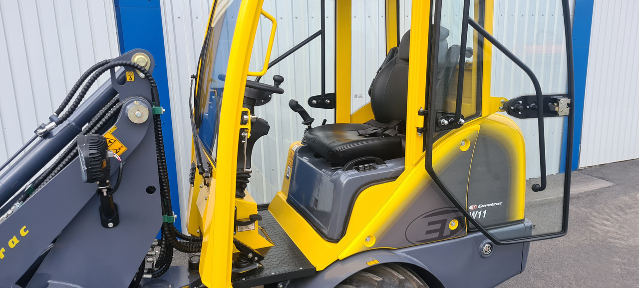 Eurotrac W11 Radlader Hoflader - Pemuat ringkas: gambar 4 Eurotrac W11 Radlader Hoflader - Pemuat ringkas: gambar 4