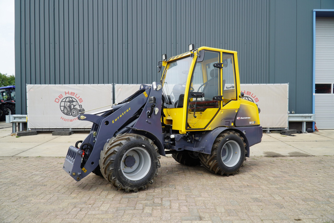 Eurotrac W13 Radlader Hoflader - Pemuat ringkas: gambar 1 Eurotrac W13 Radlader Hoflader - Pemuat ringkas: gambar 1