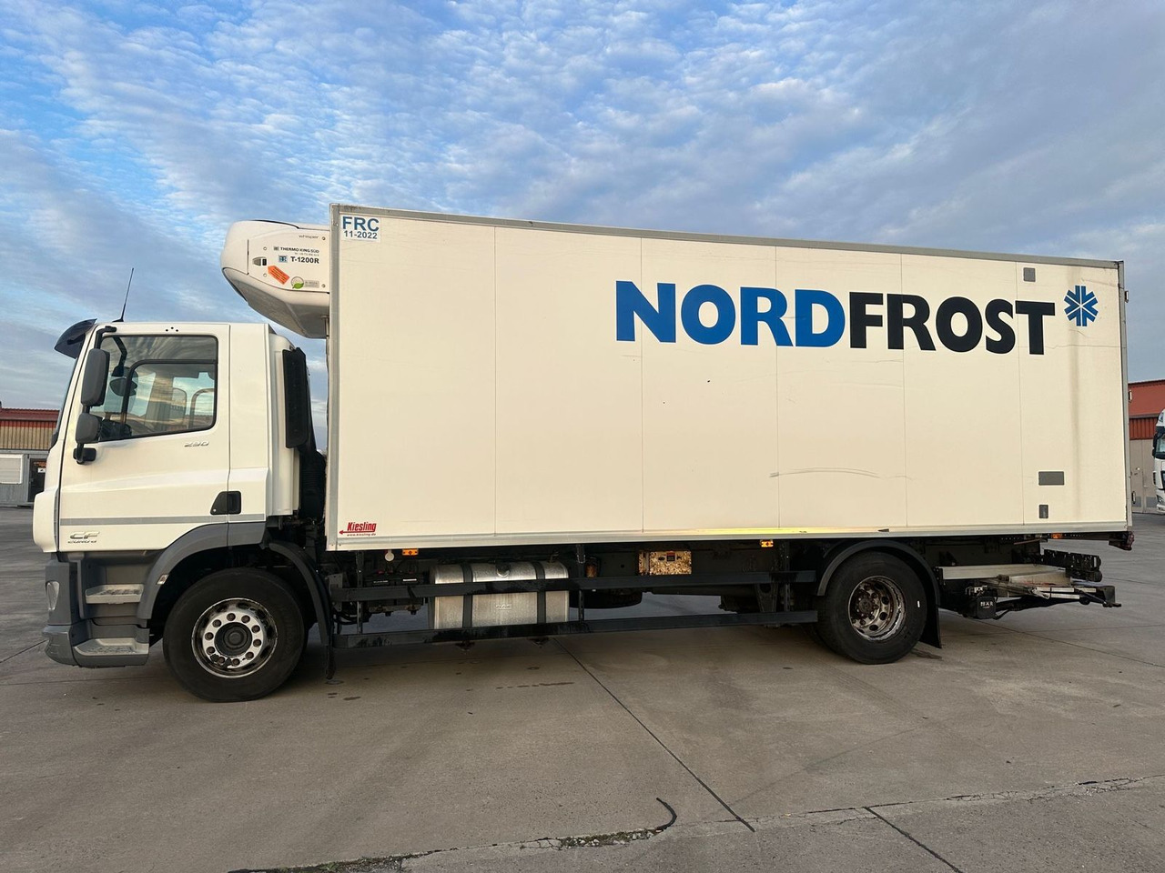 DAF CF 290 * THERMO-KING * BÄR * ACC * SPUR-ASST. - Truk berpendingin: gambar 2 DAF CF 290 * THERMO-KING * BÄR * ACC * SPUR-ASST. - Truk berpendingin: gambar 2