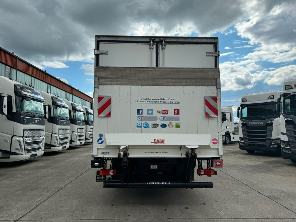 Iveco 75E18 * EEV * THERMO-KING * LBW 1 TON * KLIMA * - Truk berpendingin: gambar 5 Iveco 75E18 * EEV * THERMO-KING * LBW 1 TON * KLIMA * - Truk berpendingin: gambar 5