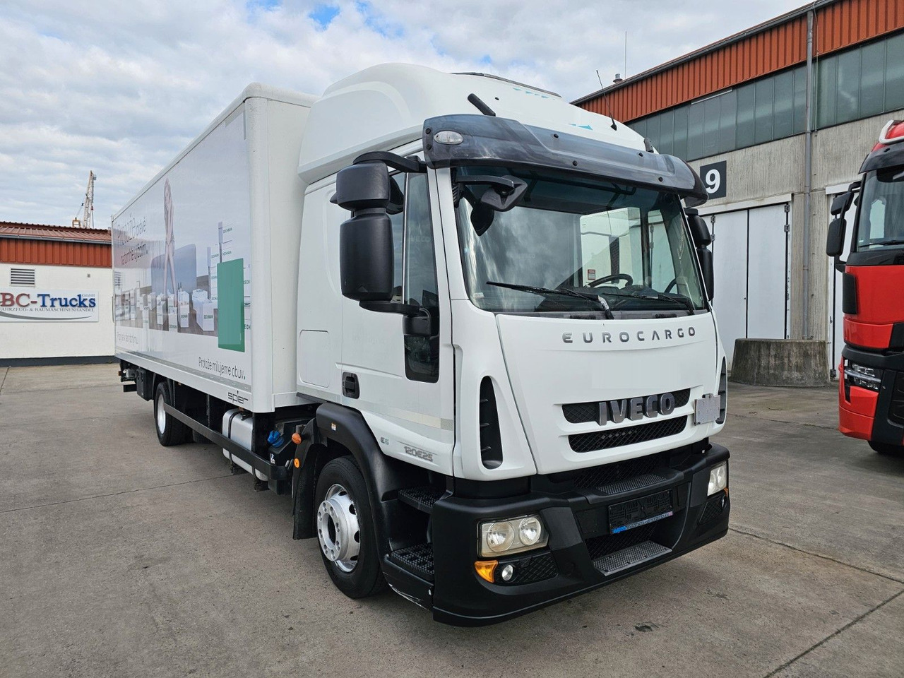 Iveco EURO-CARGO 120E25 * SCHLAFKABINE * BÄR 1,5 T * - Truk box: gambar 3 Iveco EURO-CARGO 120E25 * SCHLAFKABINE * BÄR 1,5 T * - Truk box: gambar 3