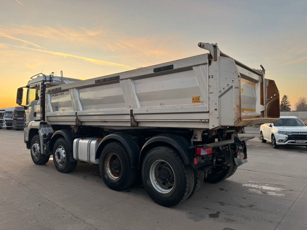 MAN TGS 41.470 * DREISEITENKIPPER * WASSERVERLUST * - Truk jungkit: gambar 4 MAN TGS 41.470 * DREISEITENKIPPER * WASSERVERLUST * - Truk jungkit: gambar 4