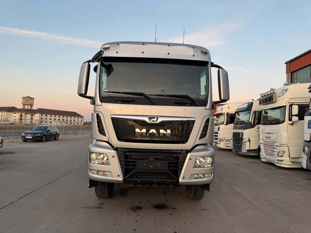 MAN TGS 41.470 * DREISEITENKIPPER * WASSERVERLUST * - Truk jungkit: gambar 2 MAN TGS 41.470 * DREISEITENKIPPER * WASSERVERLUST * - Truk jungkit: gambar 2