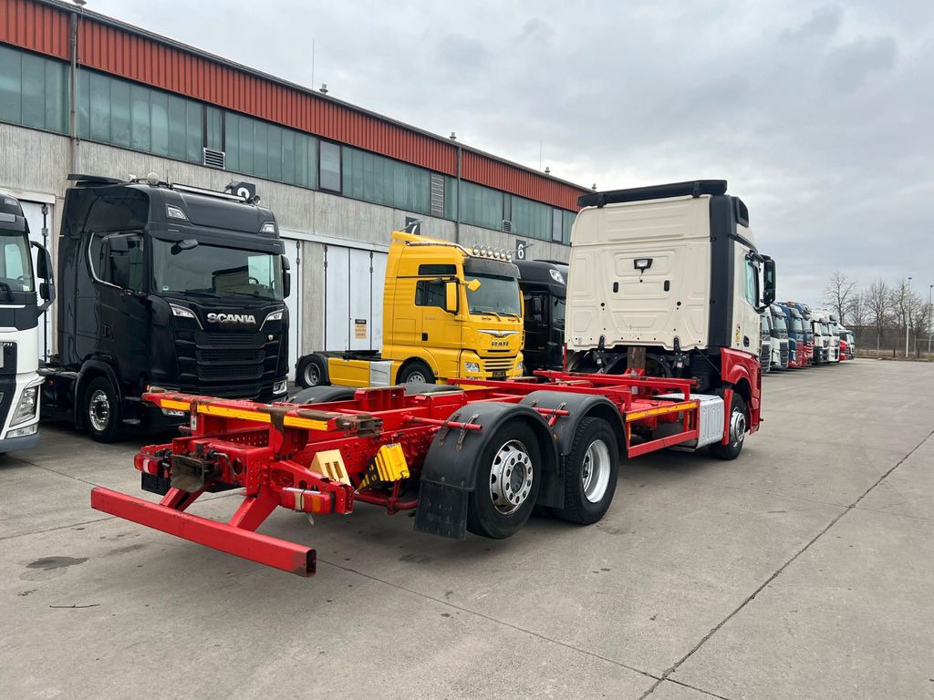 Mercedes-Benz ACTROS 2542 * RETARDER * KLIMA * LIFTACHSE * - Pengangkut kontainer/ Container truck: gambar 4 Mercedes-Benz ACTROS 2542 * RETARDER * KLIMA * LIFTACHSE * - Pengangkut kontainer/ Container truck: gambar 4