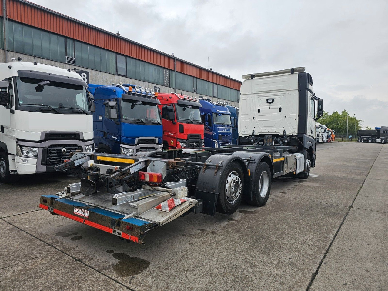 Mercedes-Benz ACTROS 2542 * VOLLLUFT * RETARDER * STANDH * BÄR - Truk sasis: gambar 5 Mercedes-Benz ACTROS 2542 * VOLLLUFT * RETARDER * STANDH * BÄR - Truk sasis: gambar 5