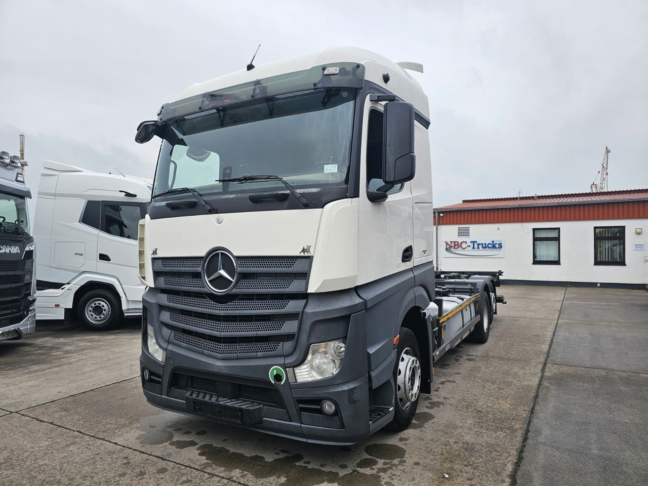 Mercedes-Benz ACTROS 2542 * VOLLLUFT * RETARDER * STANDH * BÄR - Truk sasis: gambar 1 Mercedes-Benz ACTROS 2542 * VOLLLUFT * RETARDER * STANDH * BÄR - Truk sasis: gambar 1