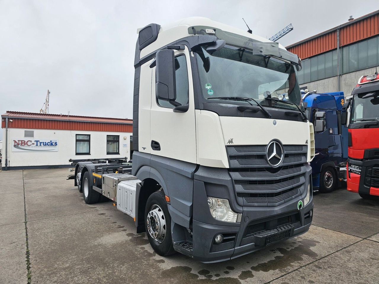 Mercedes-Benz ACTROS 2542 * VOLLLUFT * RETARDER * STANDH * BÄR - Truk sasis: gambar 3 Mercedes-Benz ACTROS 2542 * VOLLLUFT * RETARDER * STANDH * BÄR - Truk sasis: gambar 3