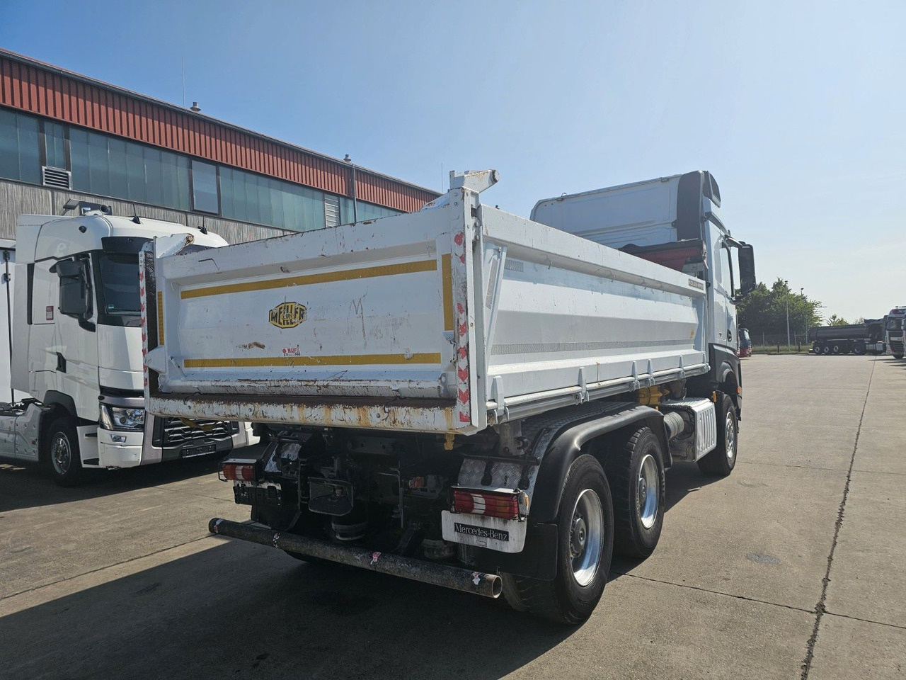 Mercedes-Benz AROCS 2648 * RETARDER * MEILER AUFBAU*BOARDMATIC - Truk jungkit: gambar 5 Mercedes-Benz AROCS 2648 * RETARDER * MEILER AUFBAU*BOARDMATIC - Truk jungkit: gambar 5