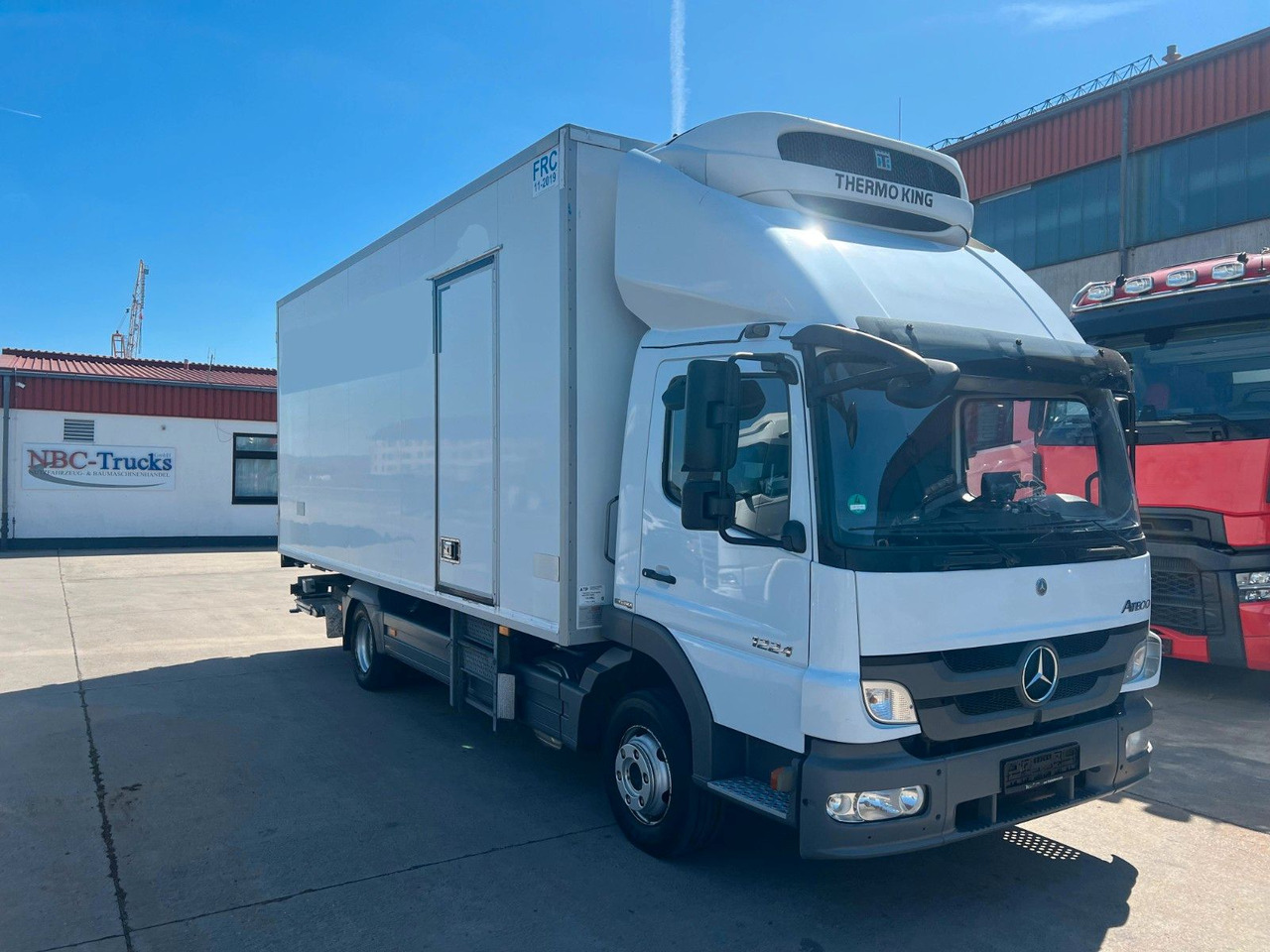 Mercedes-Benz Atego 1224 * KLIMA * THERMO KING * BÄR 1,5t * - Truk berpendingin: gambar 3 Mercedes-Benz Atego 1224 * KLIMA * THERMO KING * BÄR 1,5t * - Truk berpendingin: gambar 3
