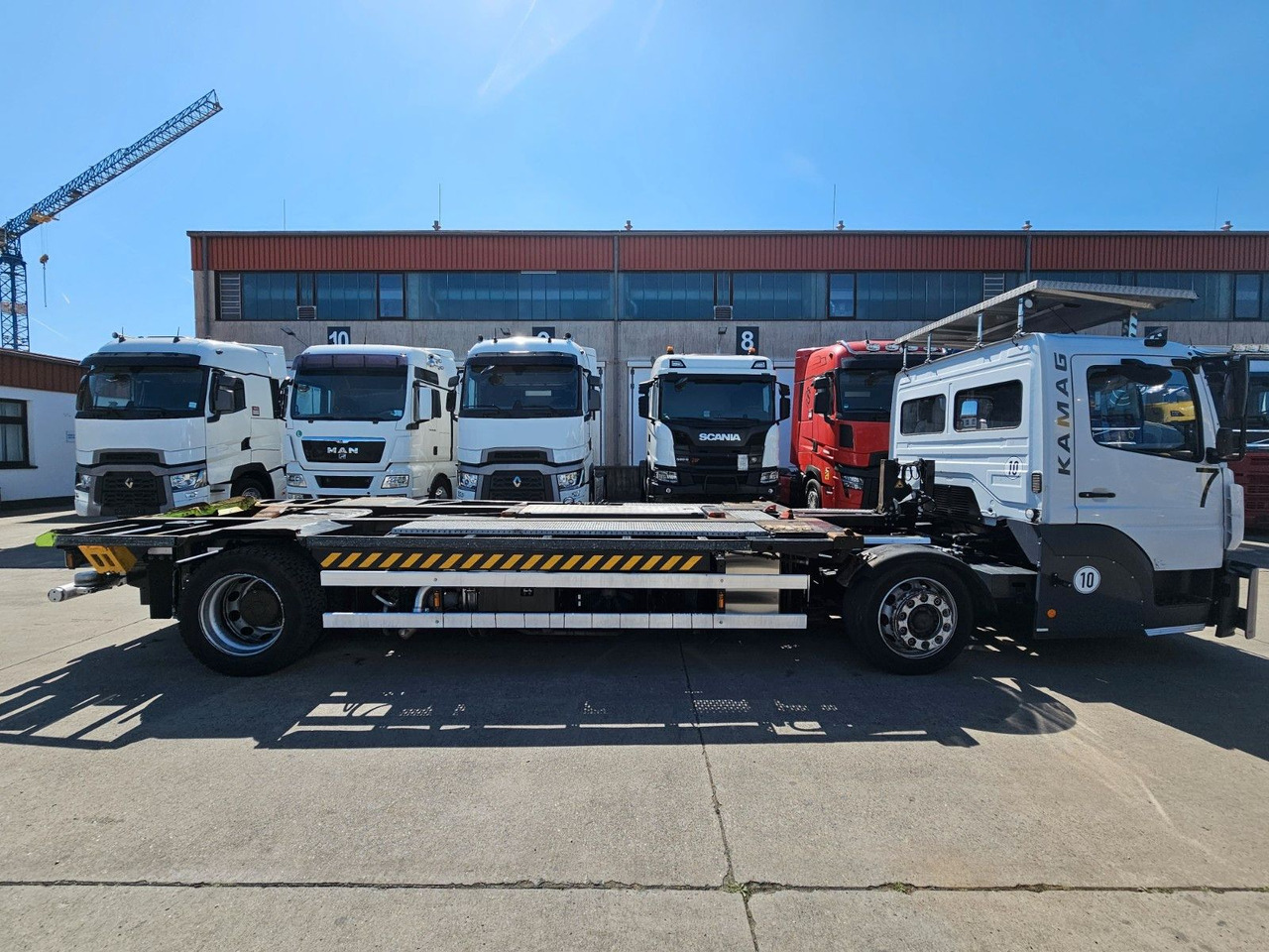 Mercedes-Benz KAMAG * WBH25 * UMSETZER * KLIMA * STANDHEIZ. * - Pengangkut kontainer/ Container truck: gambar 4 Mercedes-Benz KAMAG * WBH25 * UMSETZER * KLIMA * STANDHEIZ. * - Pengangkut kontainer/ Container truck: gambar 4