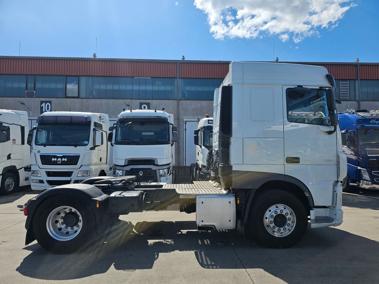 DAF XF 530 * SC * ADR * RETARDER * ACC * PARKCOOL * - Tractor head: gambar 4 DAF XF 530 * SC * ADR * RETARDER * ACC * PARKCOOL * - Tractor head: gambar 4