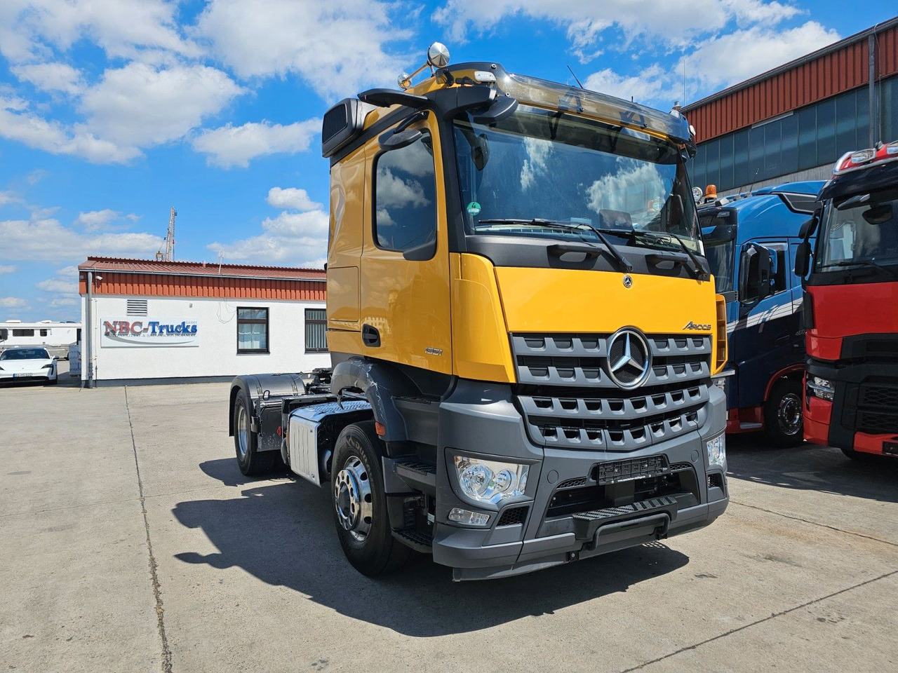 Mercedes-Benz AROCS 1851 LS * HYDRO-DRIVE * ACC * STANDKLIMA * - Tractor head: gambar 3 Mercedes-Benz AROCS 1851 LS * HYDRO-DRIVE * ACC * STANDKLIMA * - Tractor head: gambar 3
