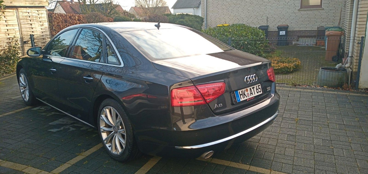 Audi A8 4.2 TDI tiptronic quattro - Mobil sedan: gambar 3 Audi A8 4.2 TDI tiptronic quattro - Mobil sedan: gambar 3