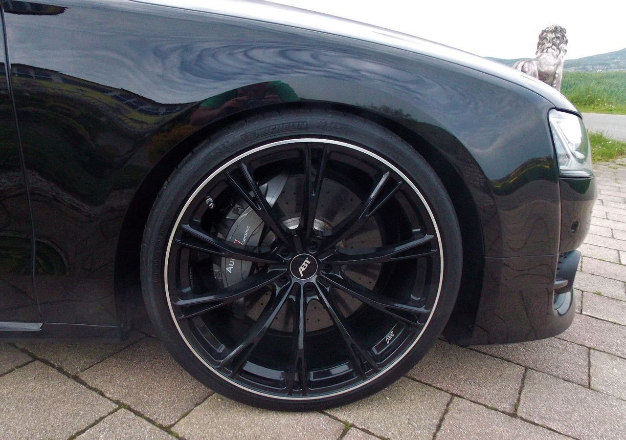 Audi S8 plus original ABT 519kW 320km/h mit 22 Zoll - Mobil sedan: gambar 5 Audi S8 plus original ABT 519kW 320km/h mit 22 Zoll - Mobil sedan: gambar 5