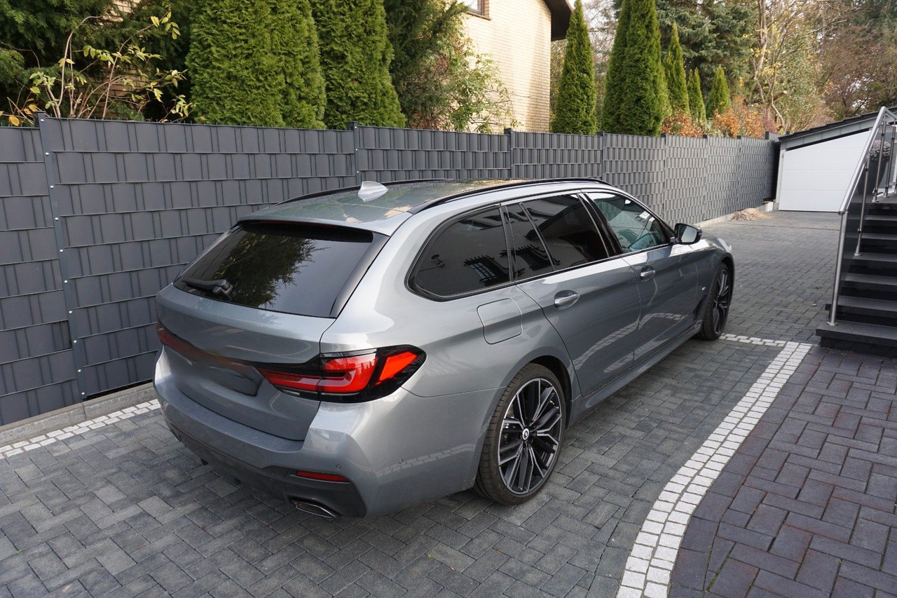 BMW 530 xDrive Touríng - Station wagon: gambar 2 BMW 530 xDrive Touríng - Station wagon: gambar 2