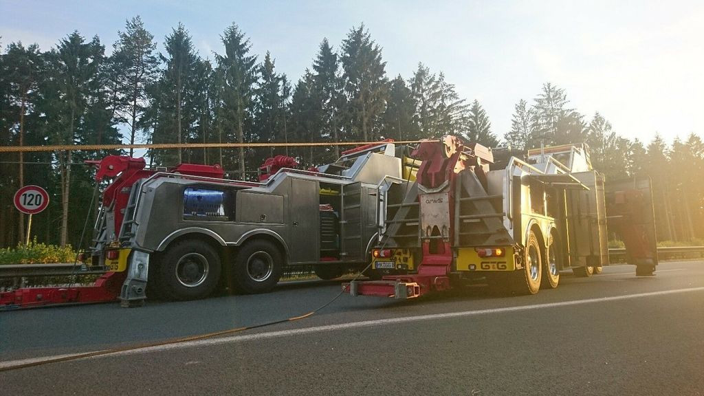 Mercedes-Benz Arocs 4163 8x4 G&G Heavy Wrecker - Mobil derek: gambar 2 Mercedes-Benz Arocs 4163 8x4 G&G Heavy Wrecker - Mobil derek: gambar 2