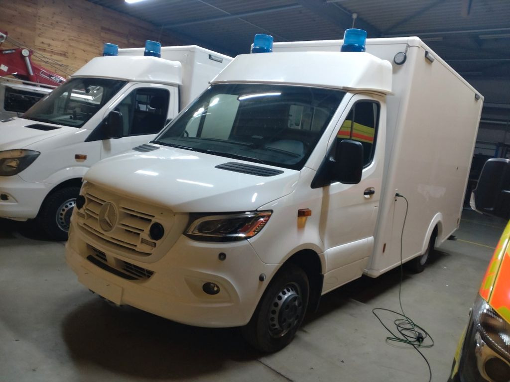 Mercedes-Benz RTW / Tierrettung / Tierarzt / OP - Ambulans: gambar 1 Mercedes-Benz RTW / Tierrettung / Tierarzt / OP - Ambulans: gambar 1