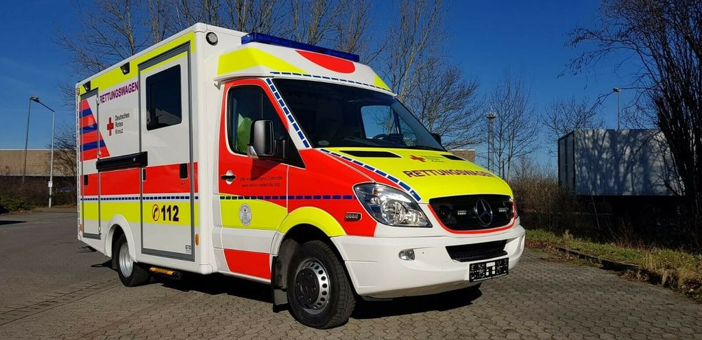 Mercedes-Benz Sprinter 516 // 1 J Garantie // Mercedes-Benz Sprinter 516 // 1 J Garantie // - Ambulans: gambar 2 Mercedes-Benz Sprinter 516 // 1 J Garantie // Mercedes-Benz Sprinter 516 // 1 J Garantie // - Ambulans: gambar 2