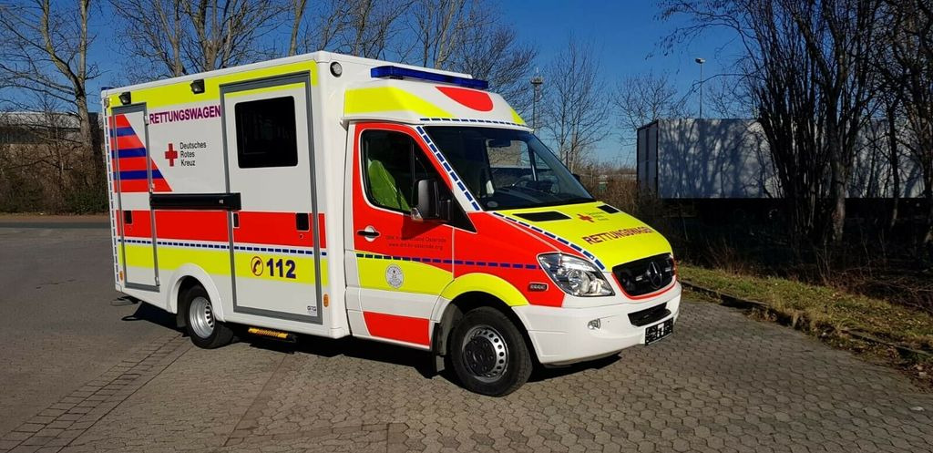 Mercedes-Benz Sprinter 516 // 1 J Garantie // Mercedes-Benz Sprinter 516 // 1 J Garantie // - Ambulans: gambar 1 Mercedes-Benz Sprinter 516 // 1 J Garantie // Mercedes-Benz Sprinter 516 // 1 J Garantie // - Ambulans: gambar 1