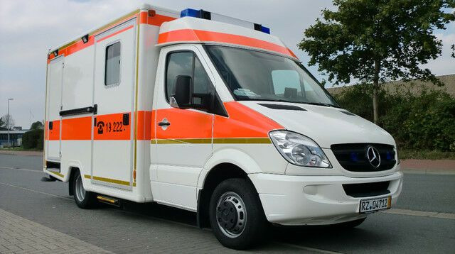 Mercedes-Benz Sprinter 516 WAS 12 Monate Garantie // Mercedes-Benz Sprinter 516 WAS 12 Monate Garantie // - Ambulans: gambar 2 Mercedes-Benz Sprinter 516 WAS 12 Monate Garantie // Mercedes-Benz Sprinter 516 WAS 12 Monate Garantie // - Ambulans: gambar 2