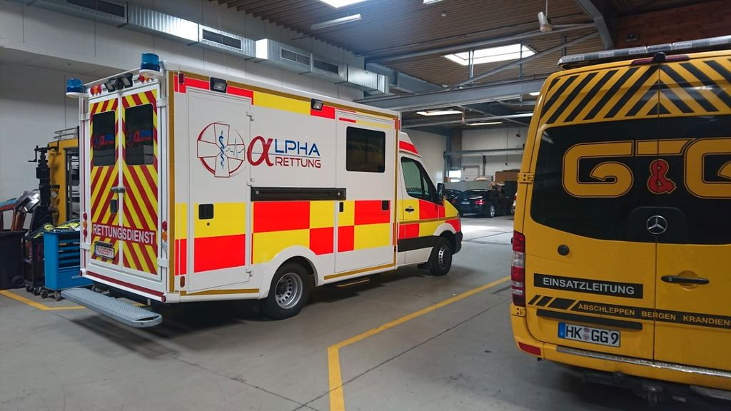 Mercedes-Benz Sprinter 519 ATM 0 KM WAS Koffer Mercedes-Benz Sprinter 519 ATM 0 KM WAS Koffer - Ambulans: gambar 1 Mercedes-Benz Sprinter 519 ATM 0 KM WAS Koffer Mercedes-Benz Sprinter 519 ATM 0 KM WAS Koffer - Ambulans: gambar 1