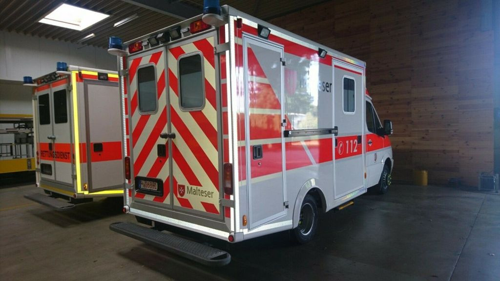Mercedes-Benz Sprinter 519 ATM 0km / 107 Mercedes-Benz Sprinter 519 ATM 0km / 107 - Ambulans: gambar 1 Mercedes-Benz Sprinter 519 ATM 0km / 107 Mercedes-Benz Sprinter 519 ATM 0km / 107 - Ambulans: gambar 1