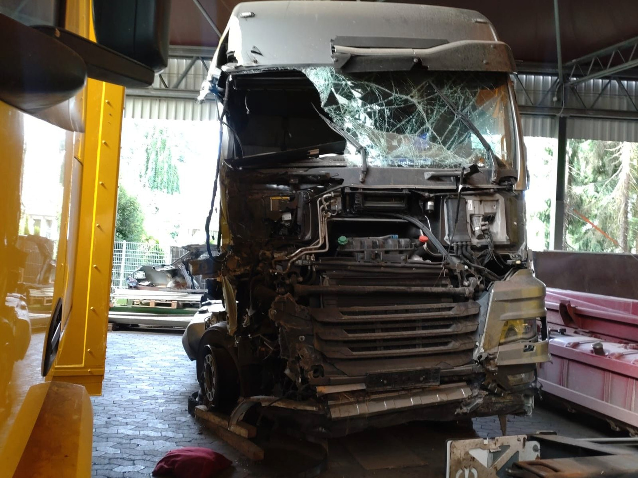 MAN TGX 18.510 - Tractor head: gambar 4 MAN TGX 18.510 - Tractor head: gambar 4