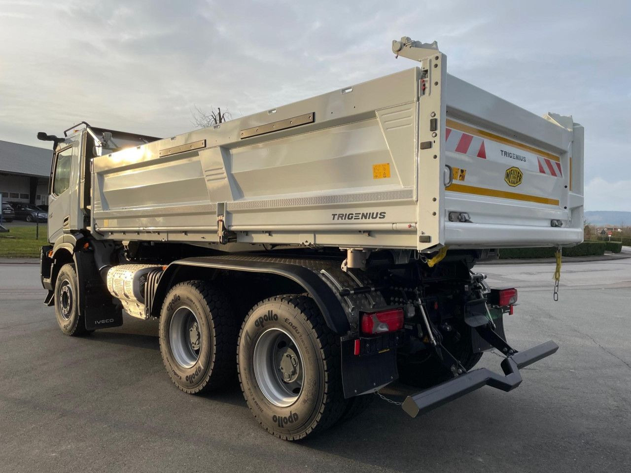 Iveco AD300X54Z HR X-WAY - Van jungkit: gambar 5 Iveco AD300X54Z HR X-WAY - Van jungkit: gambar 5