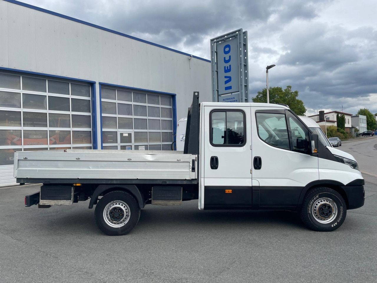Iveco Daily 35S13D Euro5 AHK ZV - Van flatbed, Van kombi: gambar 3 Iveco Daily 35S13D Euro5 AHK ZV - Van flatbed, Van kombi: gambar 3