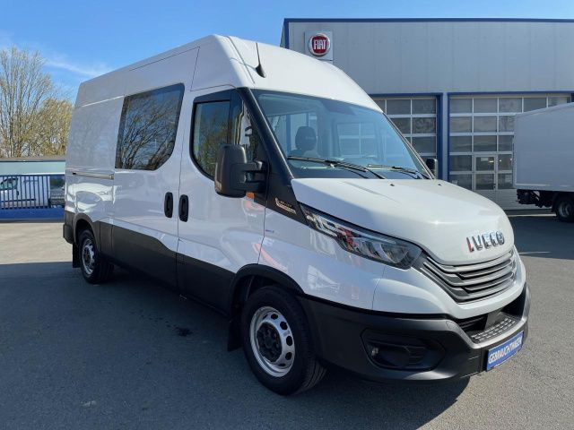 Iveco Daily 35S16A8 CRV MY22 Euro6 Klima AHK Navi ZV - Van panel: gambar 2 Iveco Daily 35S16A8 CRV MY22 Euro6 Klima AHK Navi ZV - Van panel: gambar 2