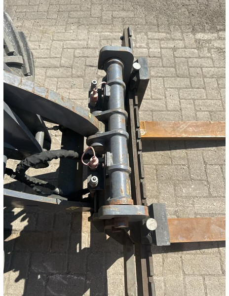 Loader konstruksi Eurotrac W13 CF: gambar 7
