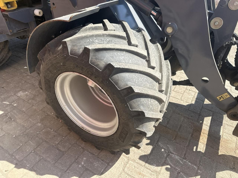 Loader konstruksi Eurotrac W13 CF: gambar 6