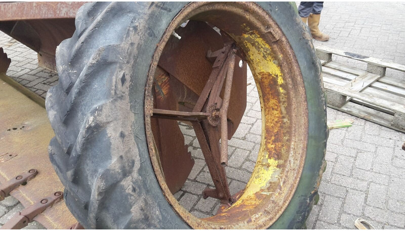 Goodyear dubbellucht - Ban untuk Peralatan pertanian: gambar 1 Goodyear dubbellucht - Ban untuk Peralatan pertanian: gambar 1