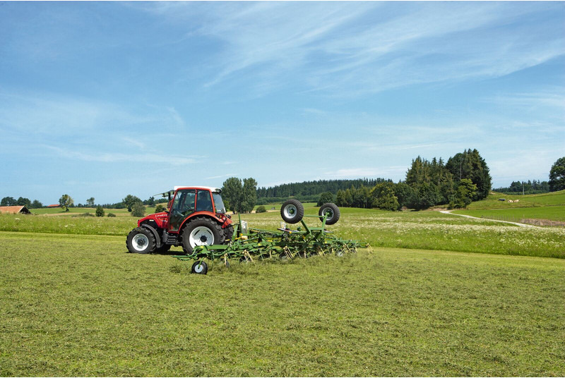 Krone getrokken schudders KWT met wielstel - Tedder/ Menyapu: gambar 2 Krone getrokken schudders KWT met wielstel - Tedder/ Menyapu: gambar 2