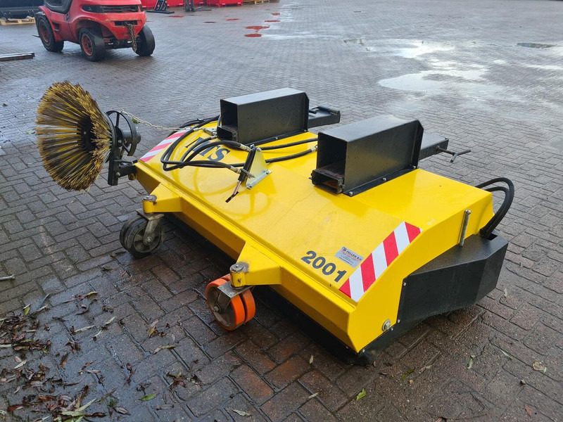 MTS bezem met lepel insteek - Sapu: gambar 4 MTS bezem met lepel insteek - Sapu: gambar 4