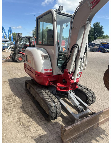 Leasing Takeuchi Kraan TB230 - Gebruikt Takeuchi Kraan TB230 - Gebruikt: gambar 10