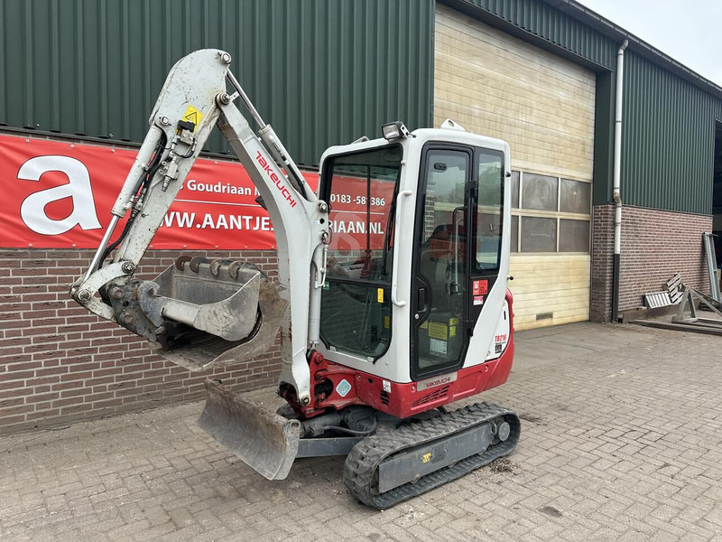 Takeuchi TB216 - Gebruikt - Ekskavator mini: gambar 2 Takeuchi TB216 - Gebruikt - Ekskavator mini: gambar 2