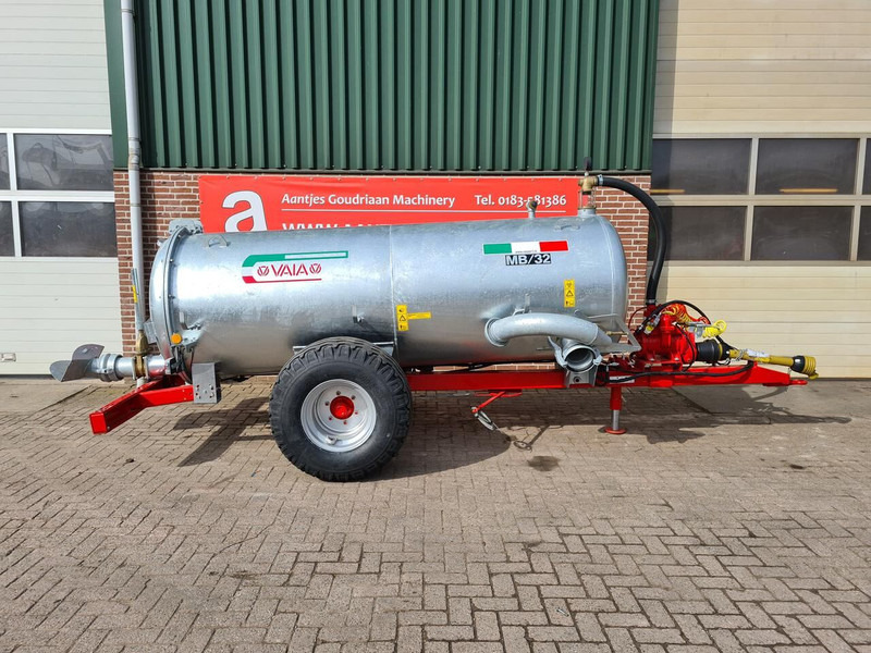 Vaia waterwagen MB32 - Penyebar kotoran: gambar 1 Vaia waterwagen MB32 - Penyebar kotoran: gambar 1