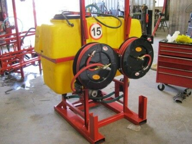 Veldspuit - Penyemprot traktor: gambar 1 Veldspuit - Penyemprot traktor: gambar 1