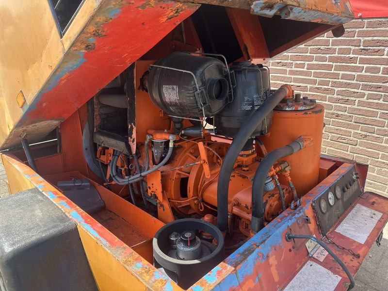 Lucht compressor Mannesmann Demag - Gebruikt - Kompresor udara: gambar 4 Lucht compressor Mannesmann Demag - Gebruikt - Kompresor udara: gambar 4