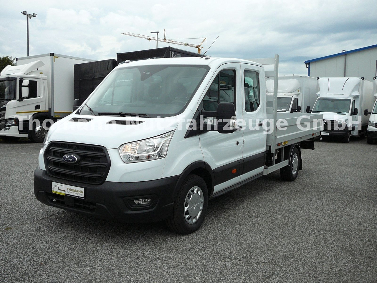 Ford Transit Pritsche Doppelkabine Ford Transit Pritsche Doppelkabine - Van flatbed: gambar 1 Ford Transit Pritsche Doppelkabine Ford Transit Pritsche Doppelkabine - Van flatbed: gambar 1