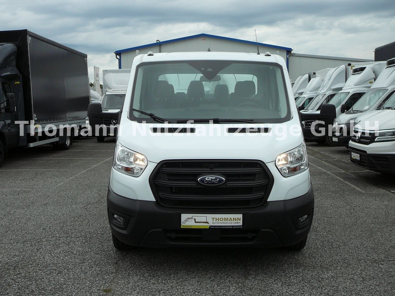 Ford Transit Pritsche Doppelkabine Ford Transit Pritsche Doppelkabine - Van flatbed: gambar 3 Ford Transit Pritsche Doppelkabine Ford Transit Pritsche Doppelkabine - Van flatbed: gambar 3