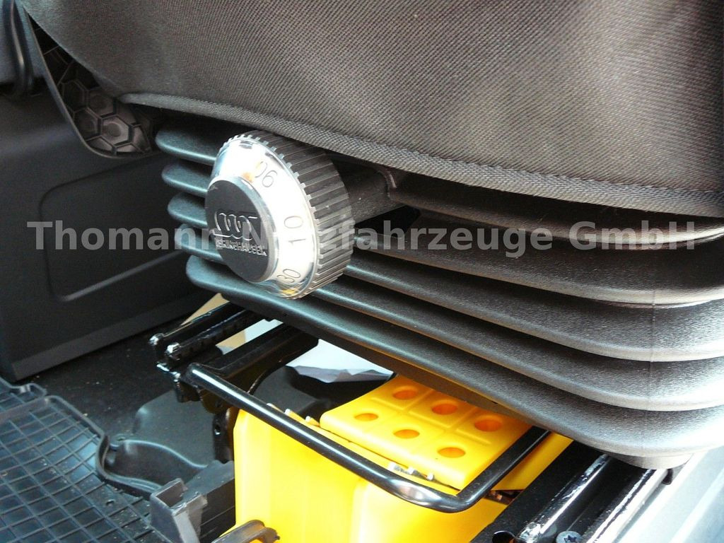 Mobil derek, Van pengiriman baru Iveco DAILY 70C18 Schiebeplateau Luftfederung Navi: gambar 19 Mobil derek, Van pengiriman baru Iveco DAILY 70C18 Schiebeplateau Luftfederung Navi: gambar 19