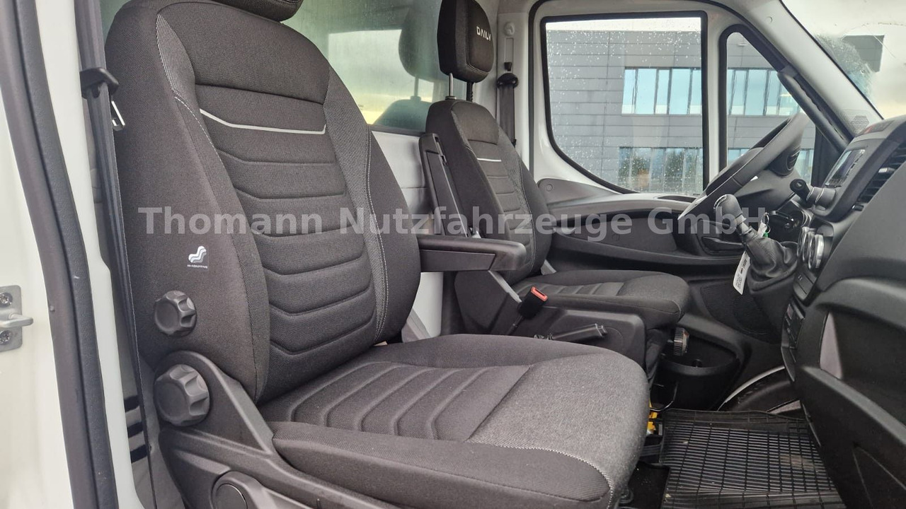 Van dengan terpal samping baru Iveco Daily 70C18H Pritsche Plane 1000KG LBW Luftfeder Iveco Daily 70C18H Pritsche Plane 1000KG LBW Luftfeder: gambar 7 Van dengan terpal samping baru Iveco Daily 70C18H Pritsche Plane 1000KG LBW Luftfeder Iveco Daily 70C18H Pritsche Plane 1000KG LBW Luftfeder: gambar 7